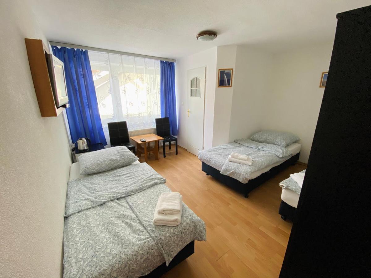 Dom Goscinny Batawia Łazy Exteriér fotografie